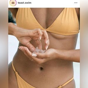 Perfect Condition Toast swim signature triangle top in Peach Quartz